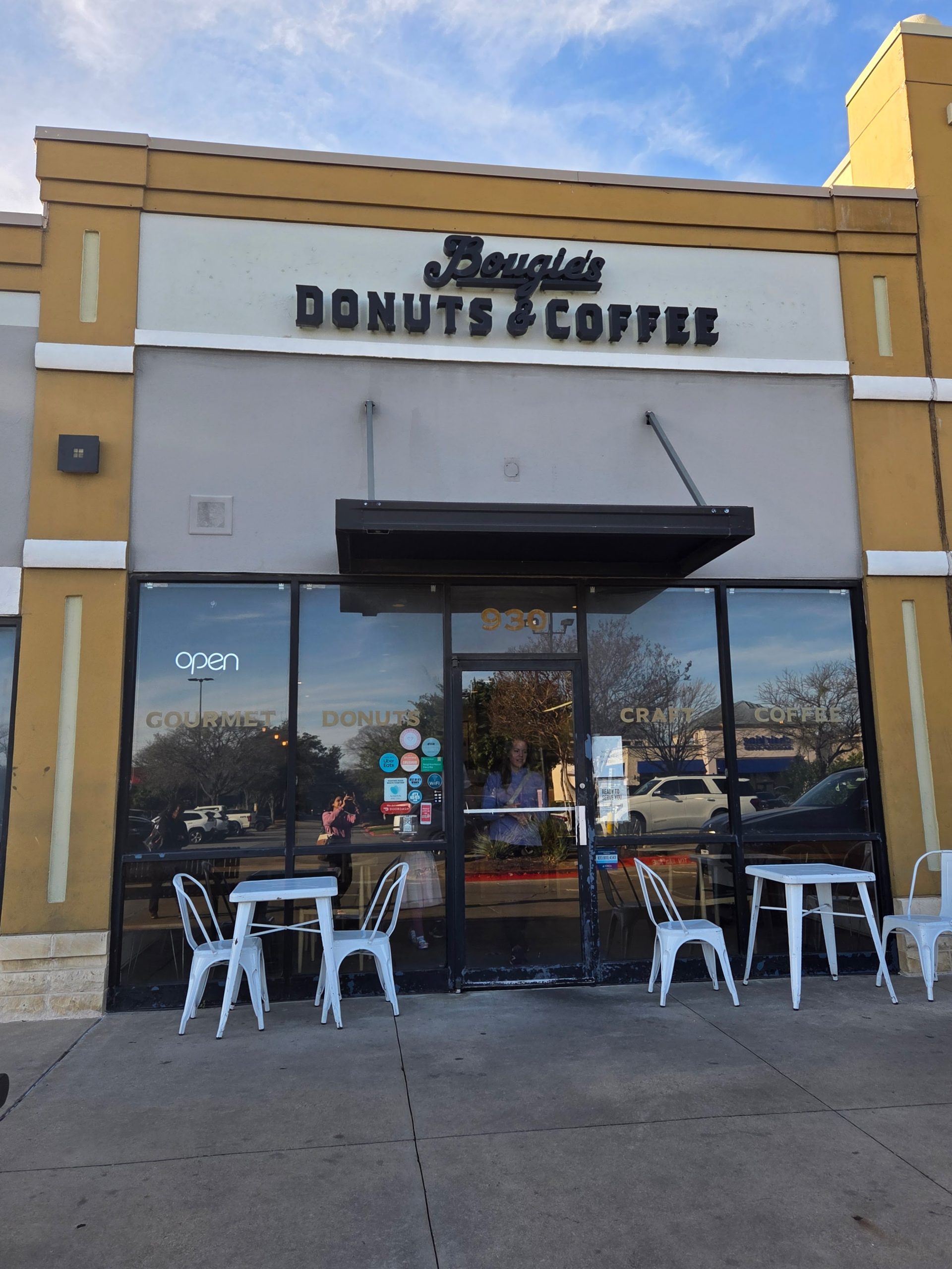 Bougie's donuts and coffee in south austin storefront